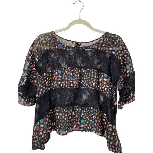 Material Girl Black Lace Short Sleeve Sheer Cropped Top Medium - Picture 2 of 7